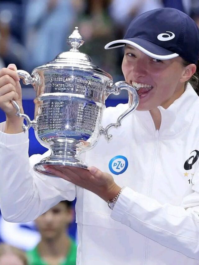Iga Swiatek beats Ons Jabeur to win her first US Open title in New York in 2022.