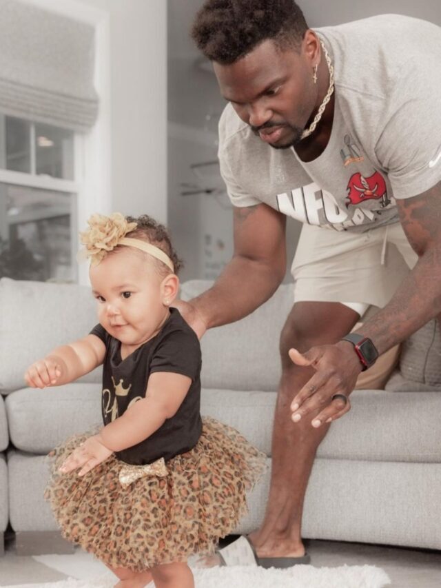 Tampa Bay Buccaneers’ Shaquille Barrett’s 2-year-old daughter falls into swimming pool